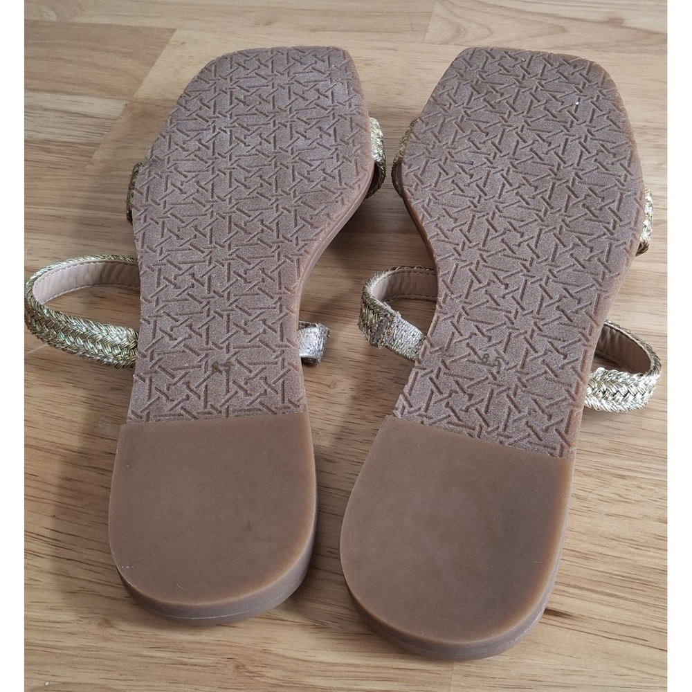 Badgley Mischka Jewel Helena Flat Summer Sandal Gold Strappy Size 8.5 - Picture 3 of 7